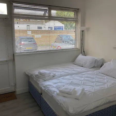 Hendon Private Studio Hotel